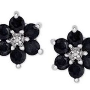 Black Onyx Flower 10 mm Stud Earrings